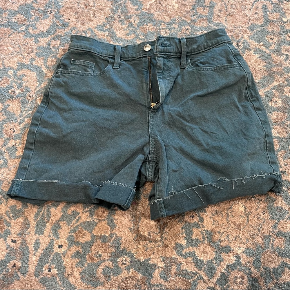 Universal Thread Green Bermuda Shorts Size 4